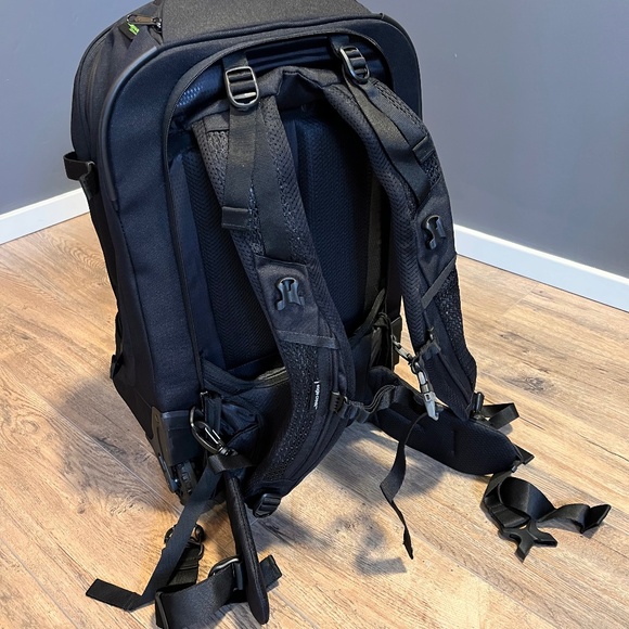 Eagle Creek Caldera 37L Convertible International Carry-On Bag - Picture 12 of 16